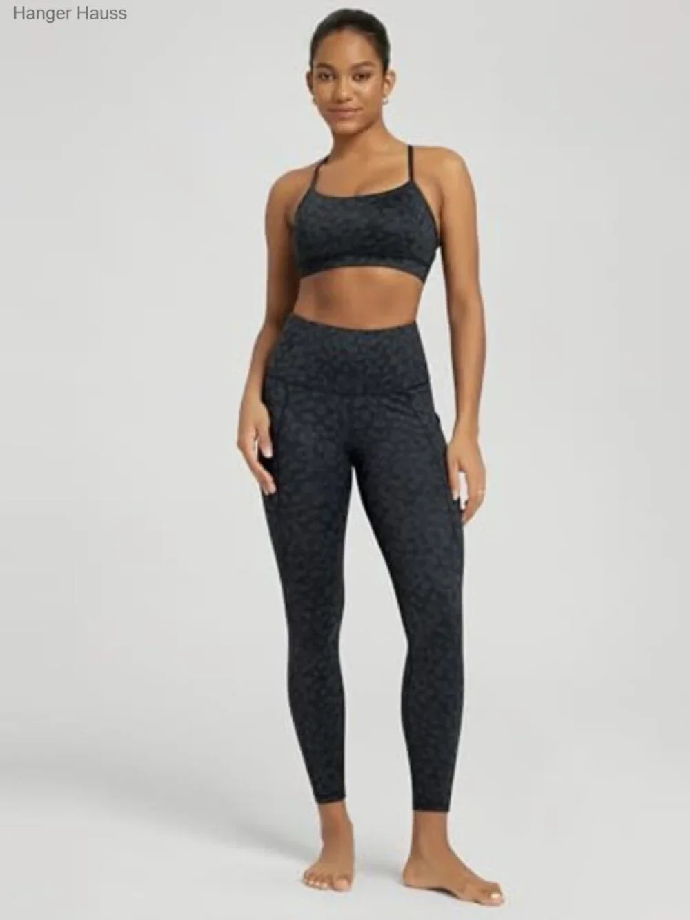 High Waisted Yoga Leggings with Pockets, Tummy Control, Non See Through - Picture 3 of 7